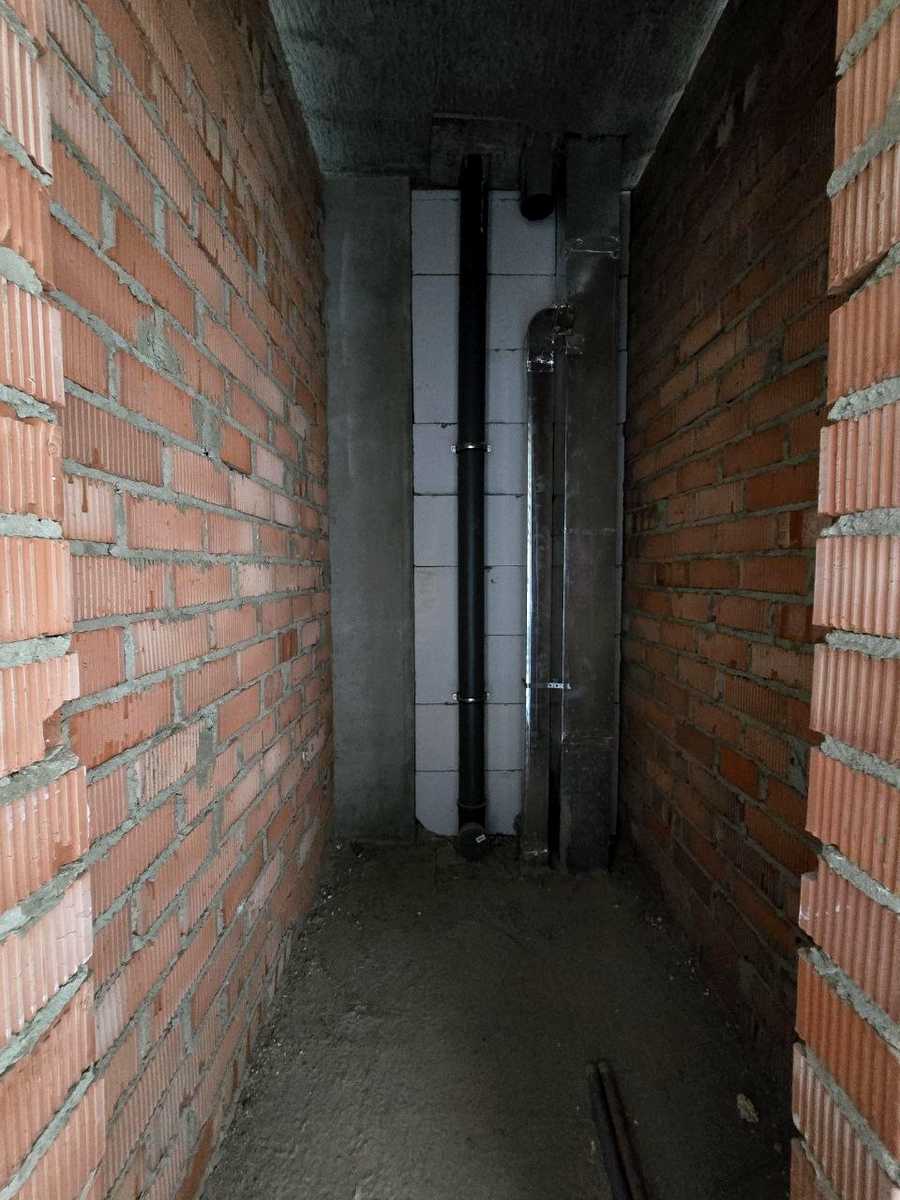 1879656358261698