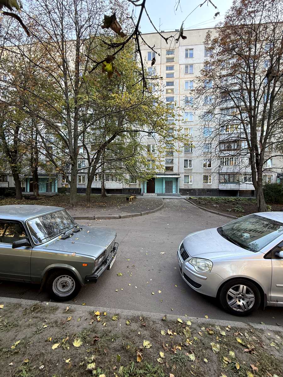 1879656365368318