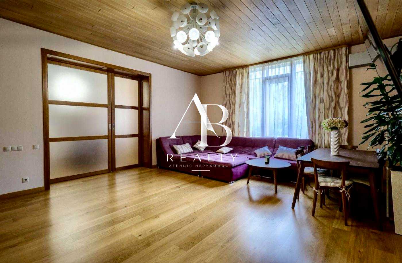 1879656625681253