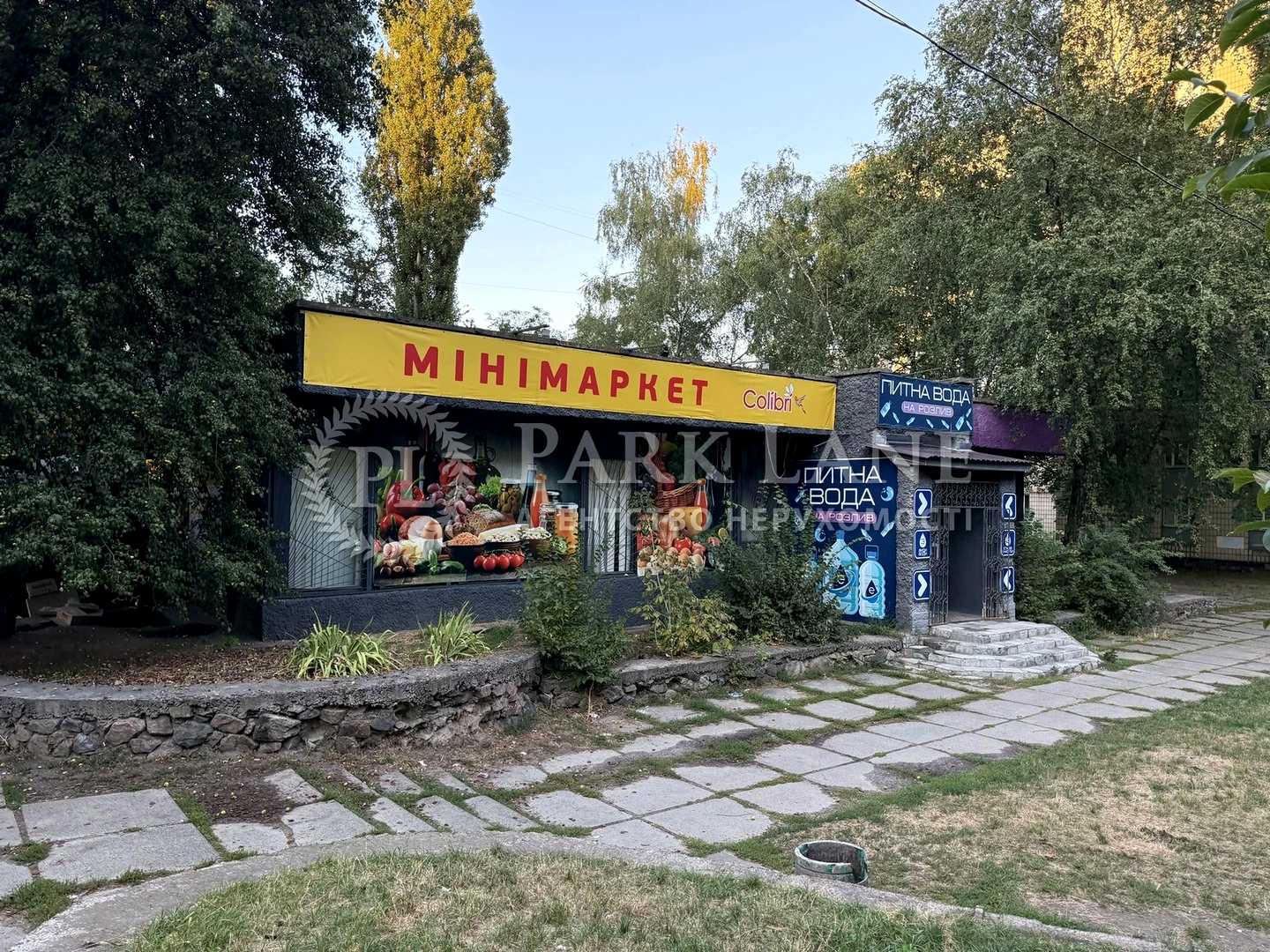 1879657096647294