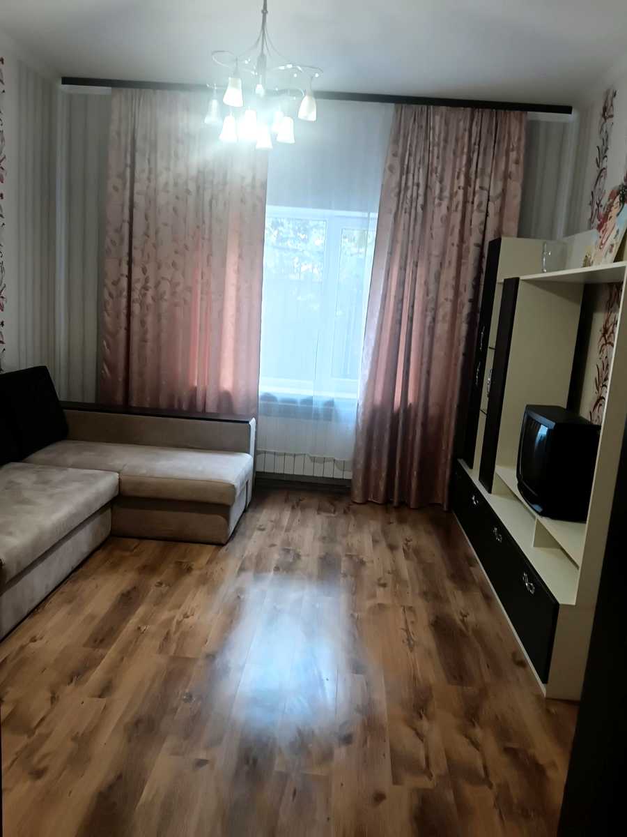 1879657321542129
