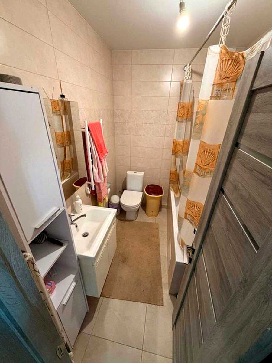 1879657465232851