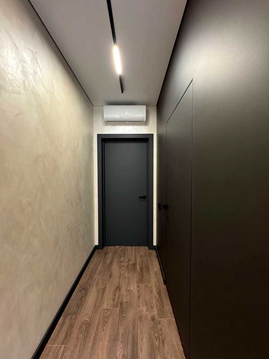 1879658115778423