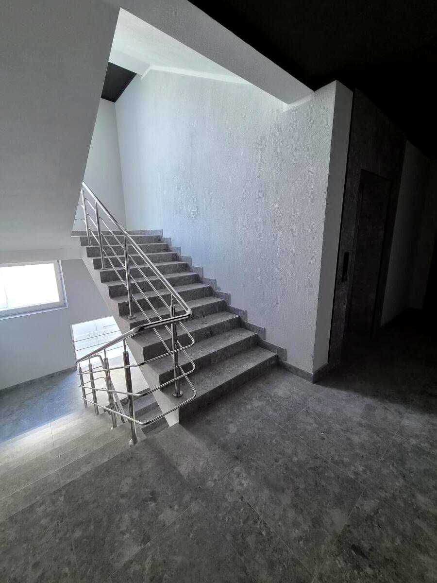 1879658120147849