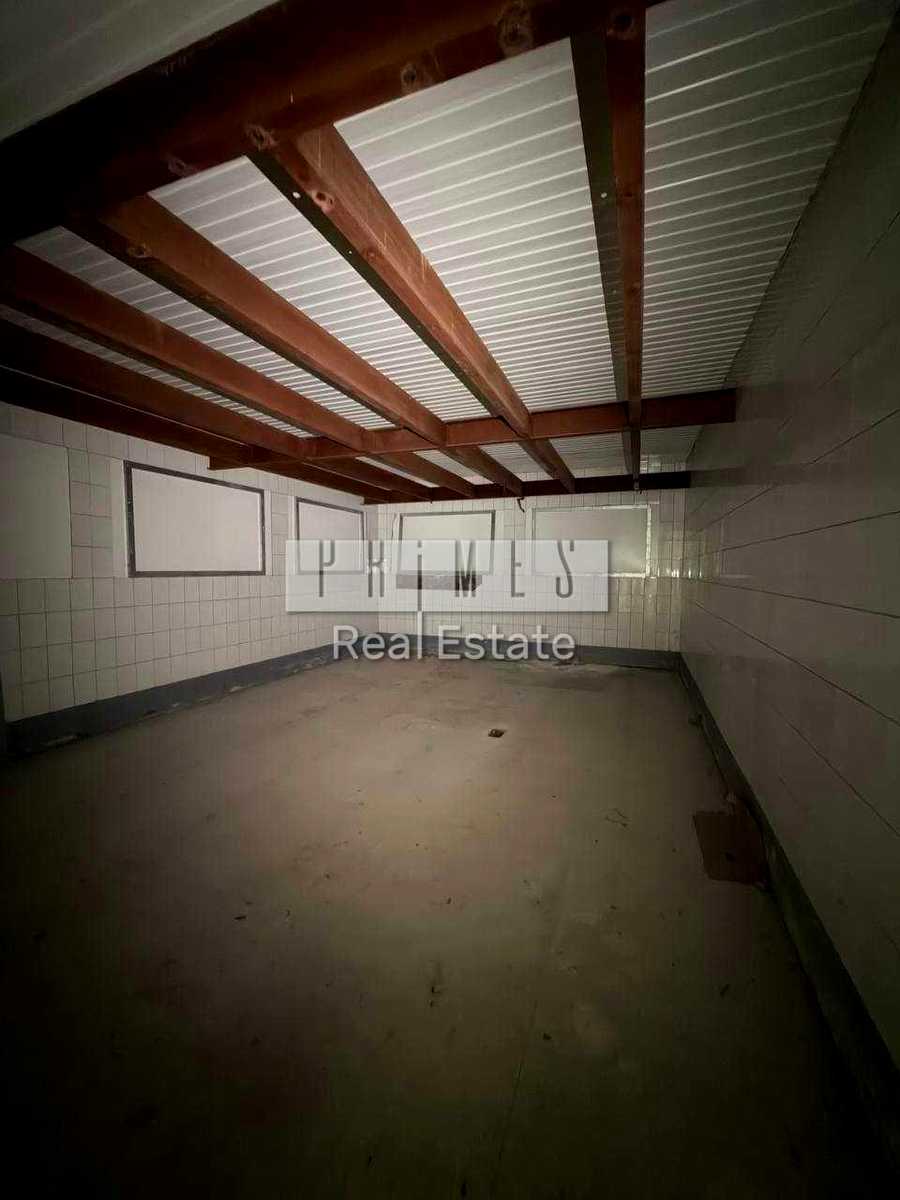 1879658296748287