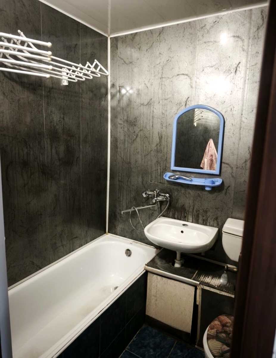 1879658494742583