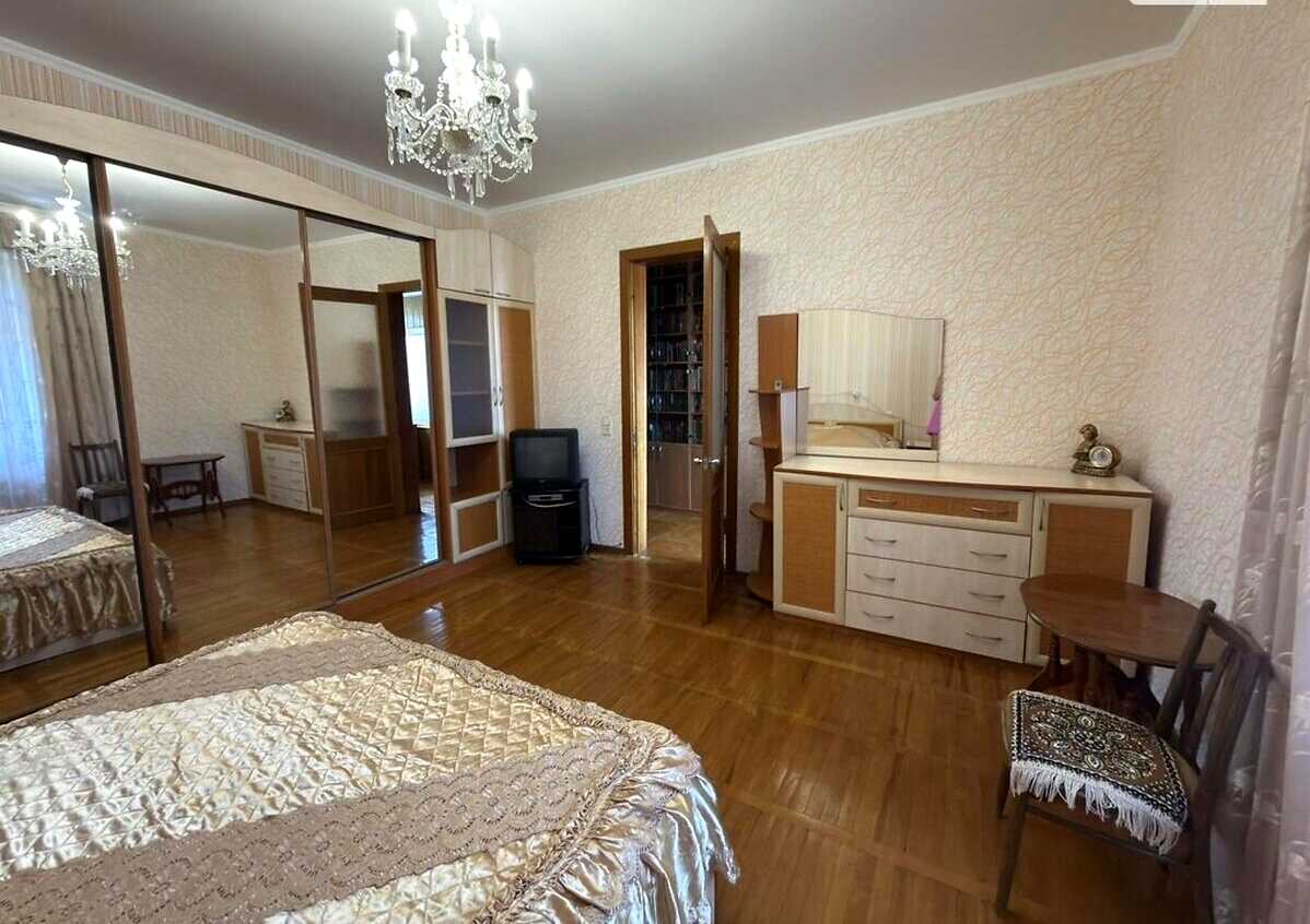 1879658551658289
