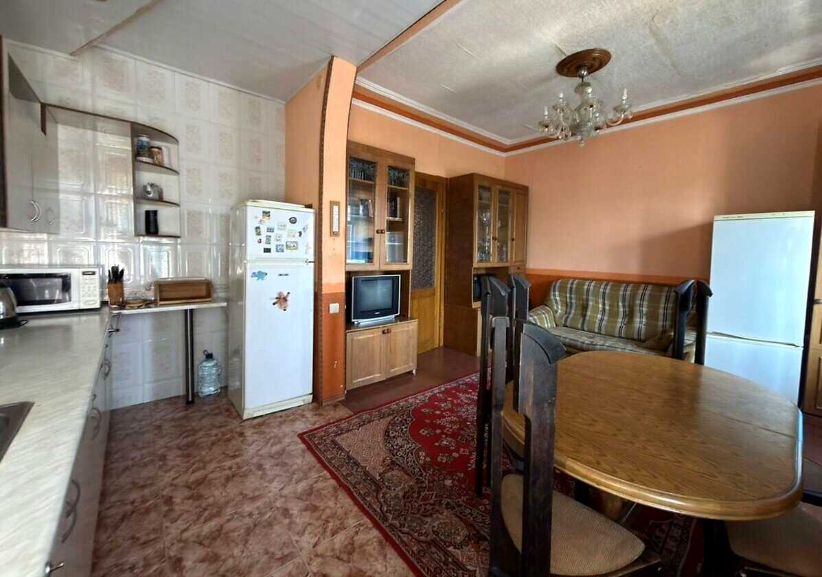 1879658552100509