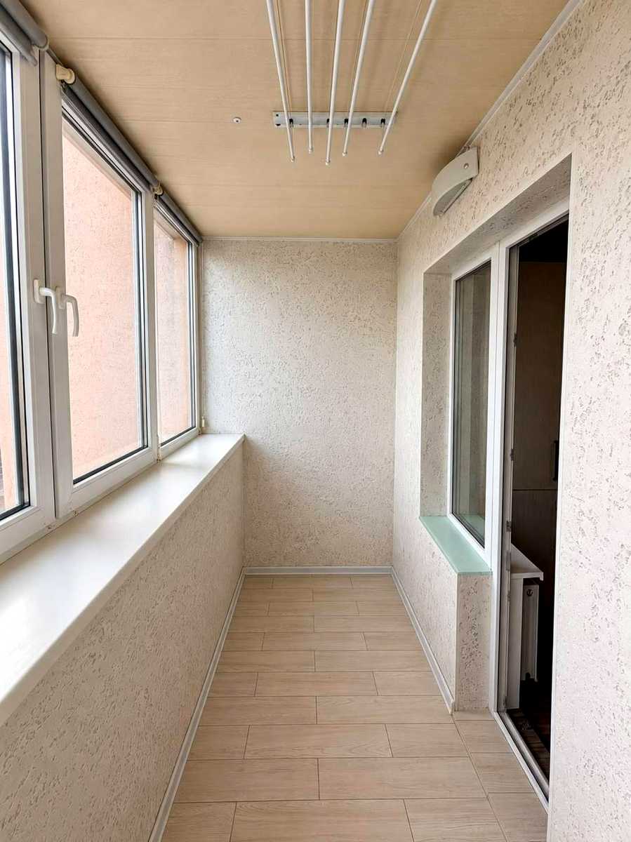 1879658970401811