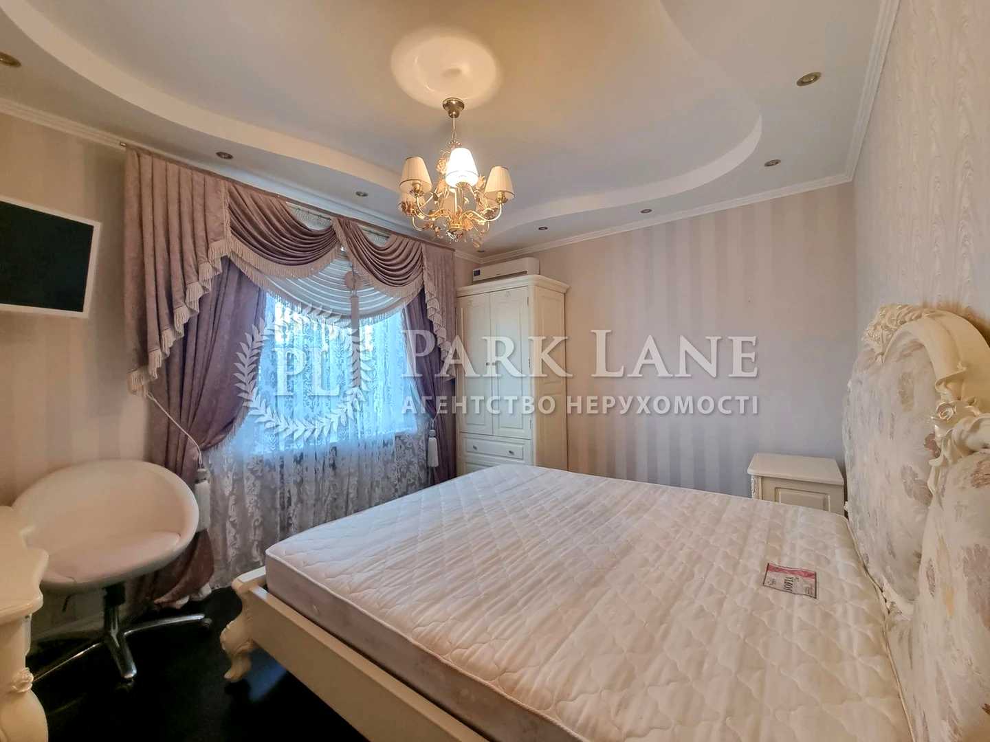 1879659183979713