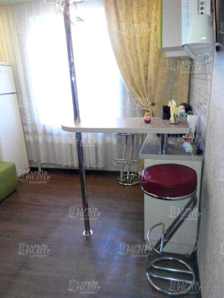 1879659275885448