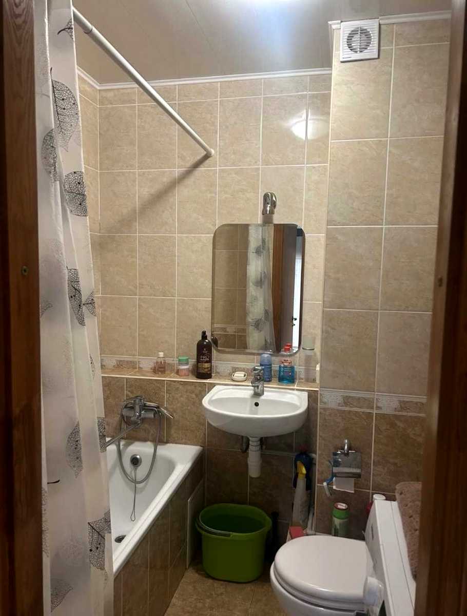 1879659350459850