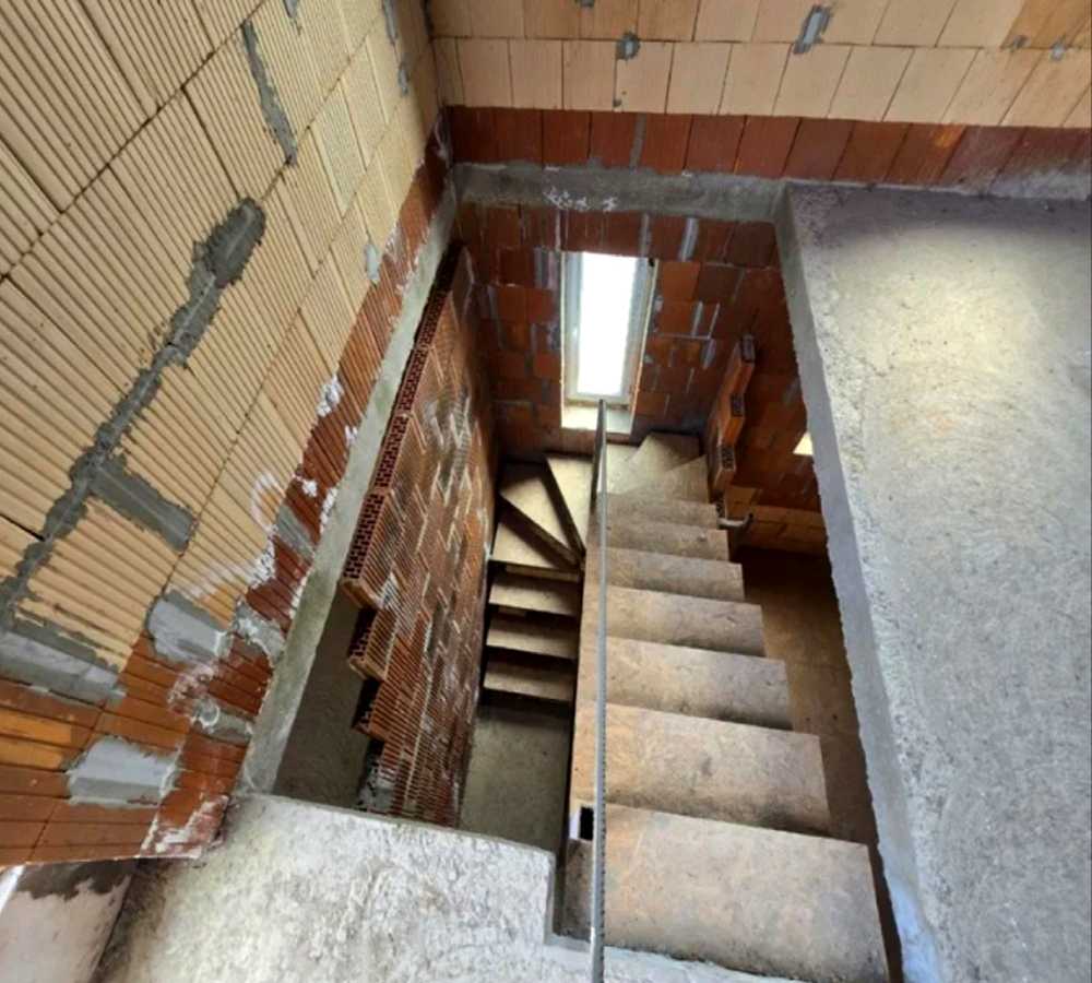 1879661738696254
