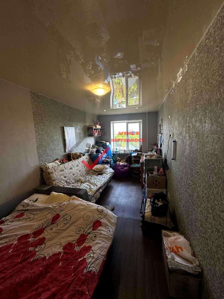 1879662388825883