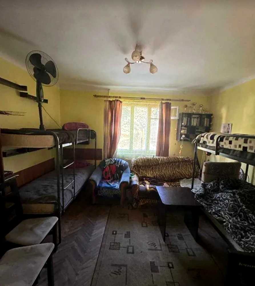 1879662580232590