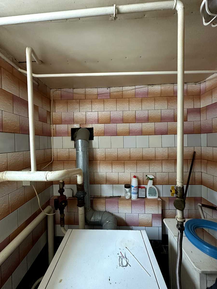 1879663371372515