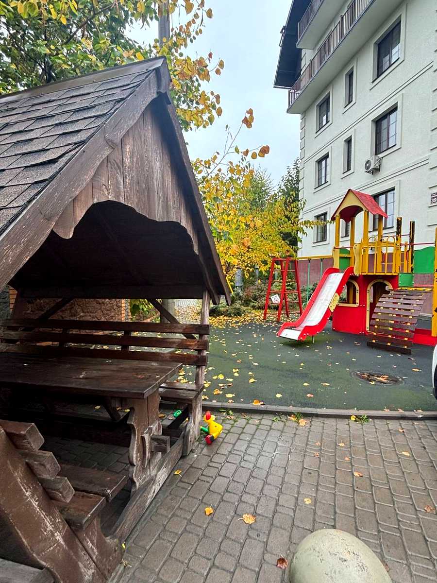 1879664309130860