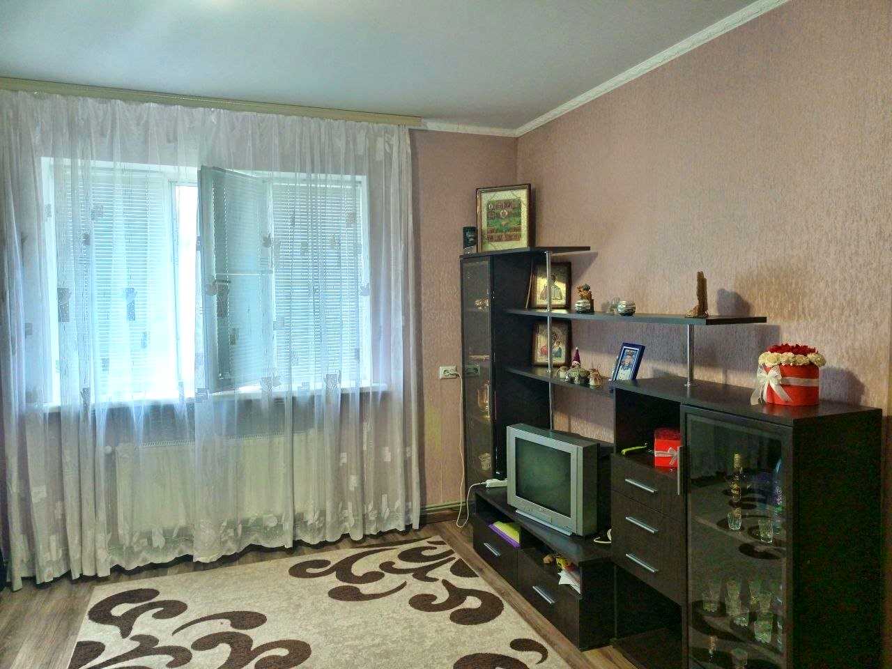 1879664832466336