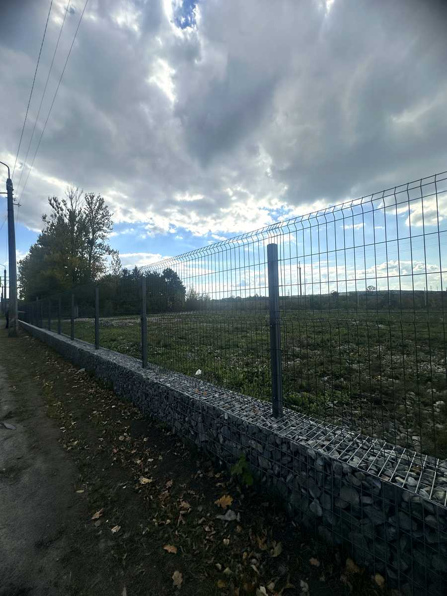 1879664967773489