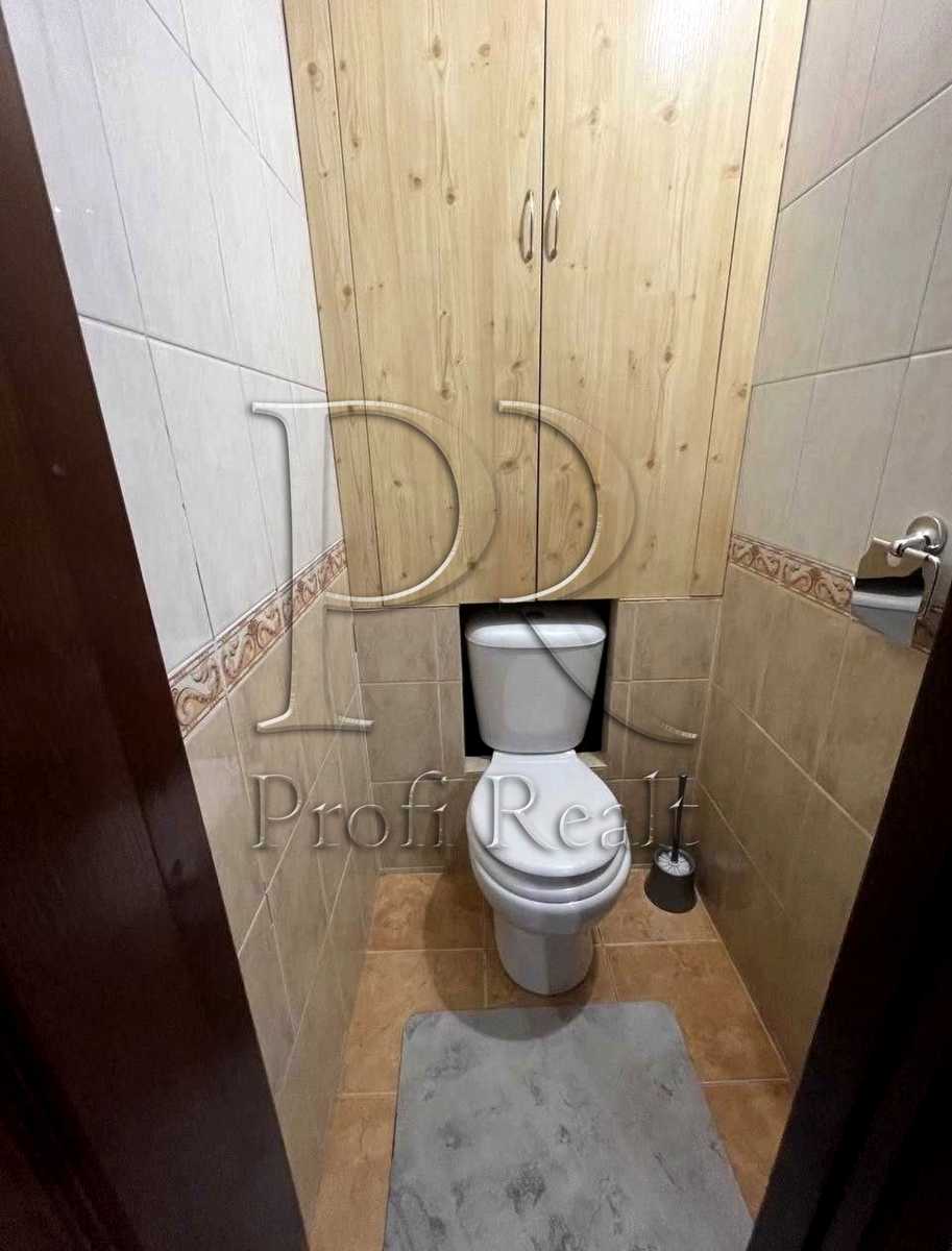 1879665337409209