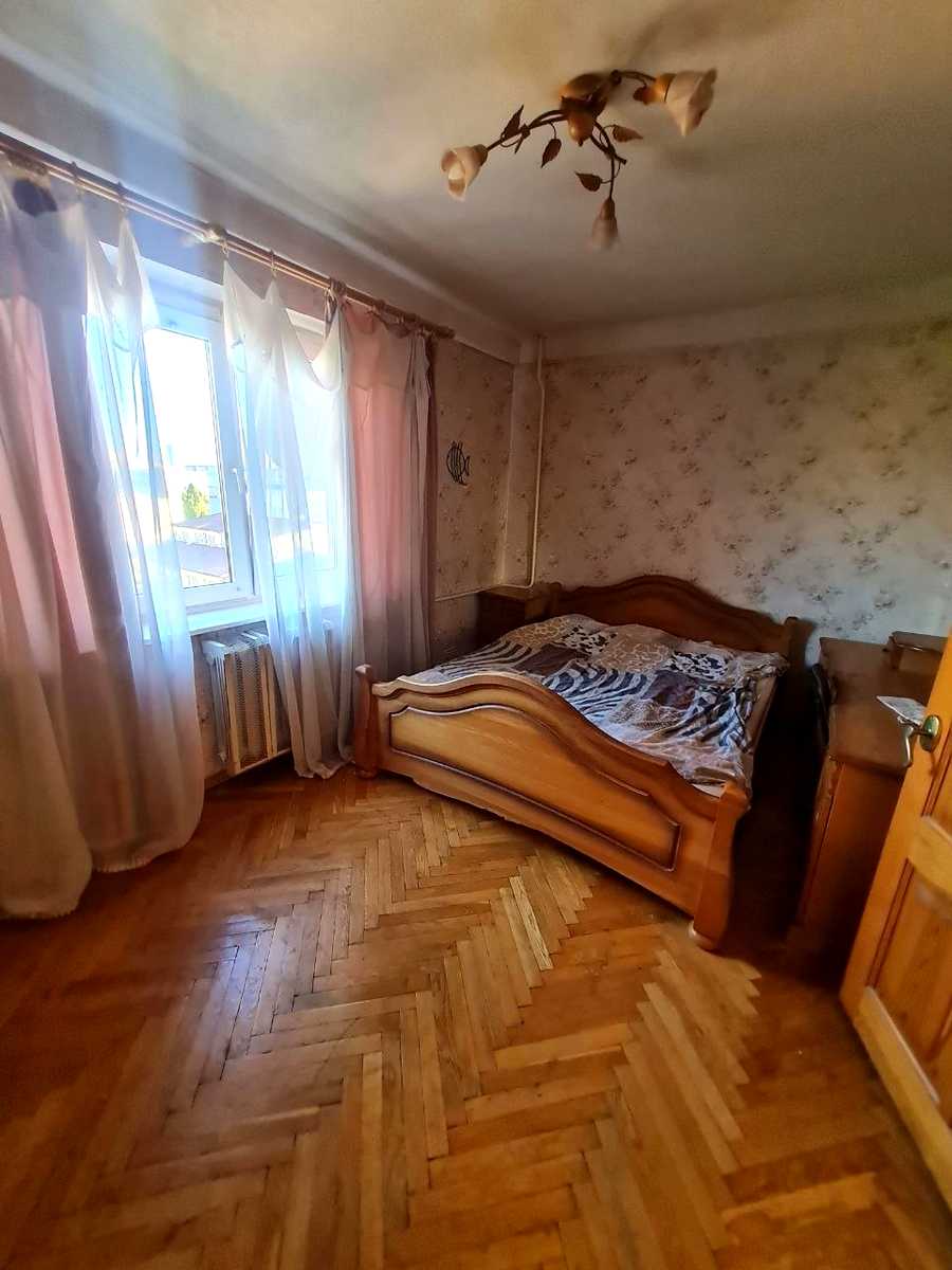 1879665538421154