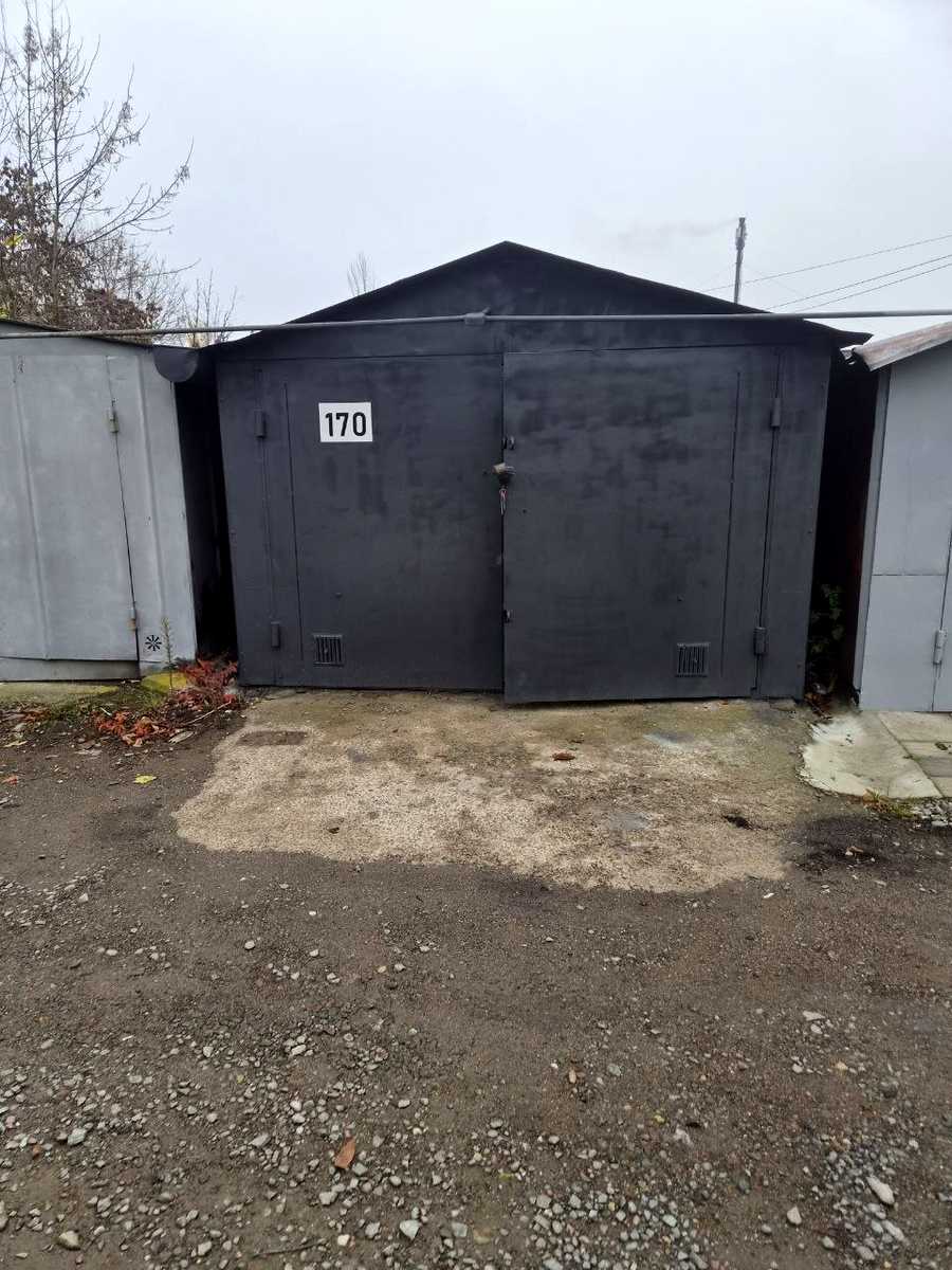 1879670554736242