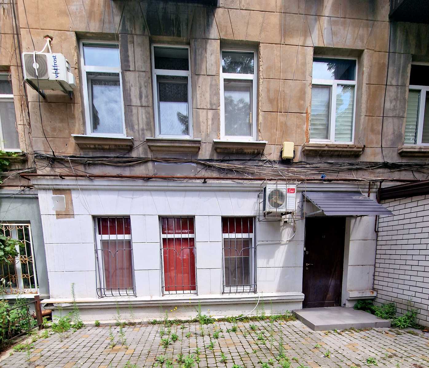 1879672640644649