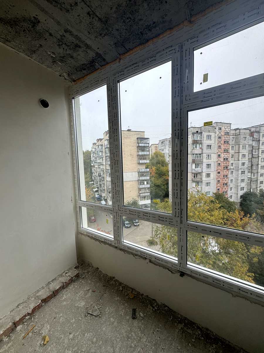 1879674608372574