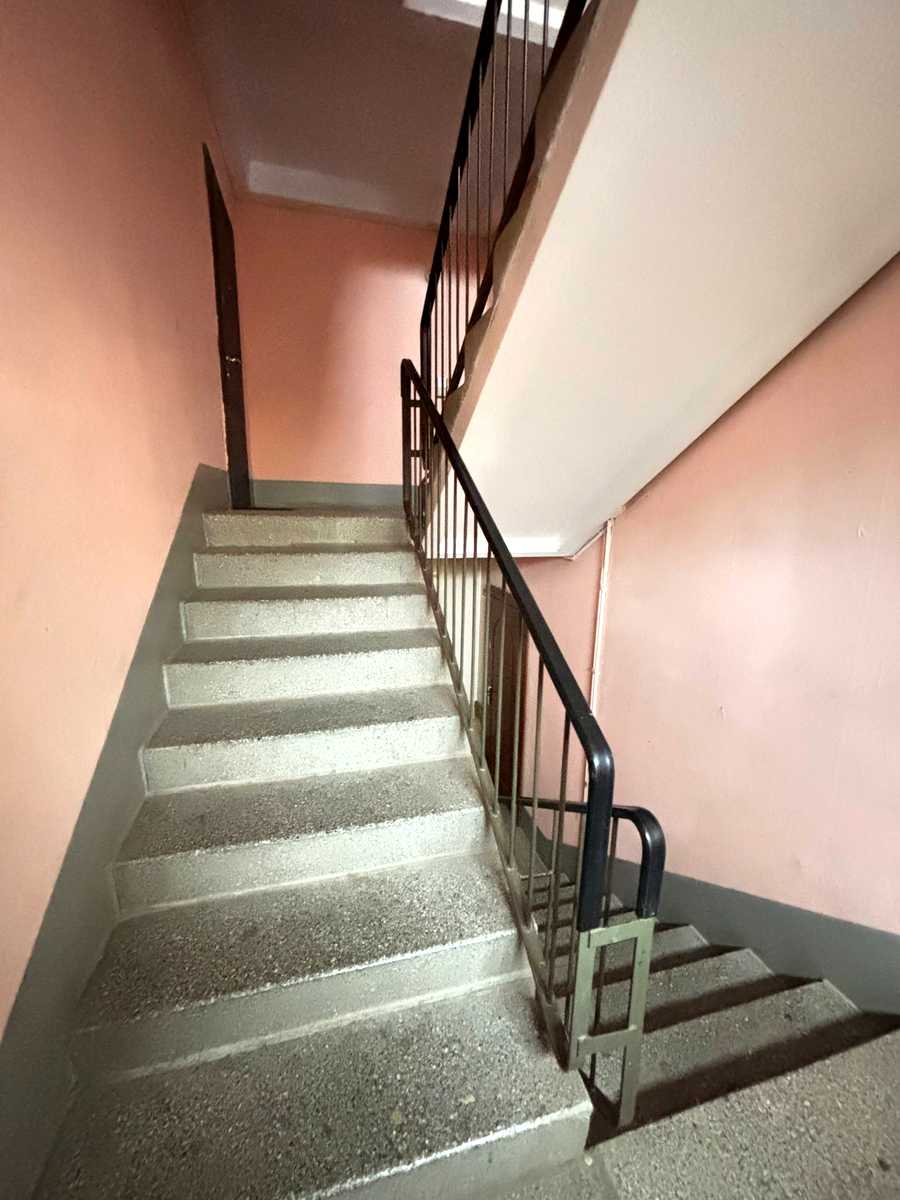 1879676860442686