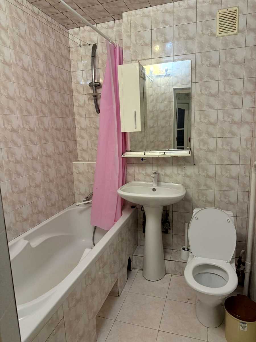 1879678761685383