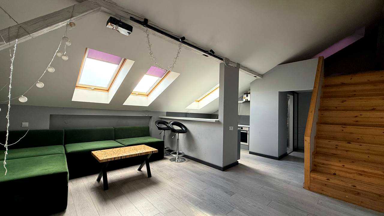 1879682850158755