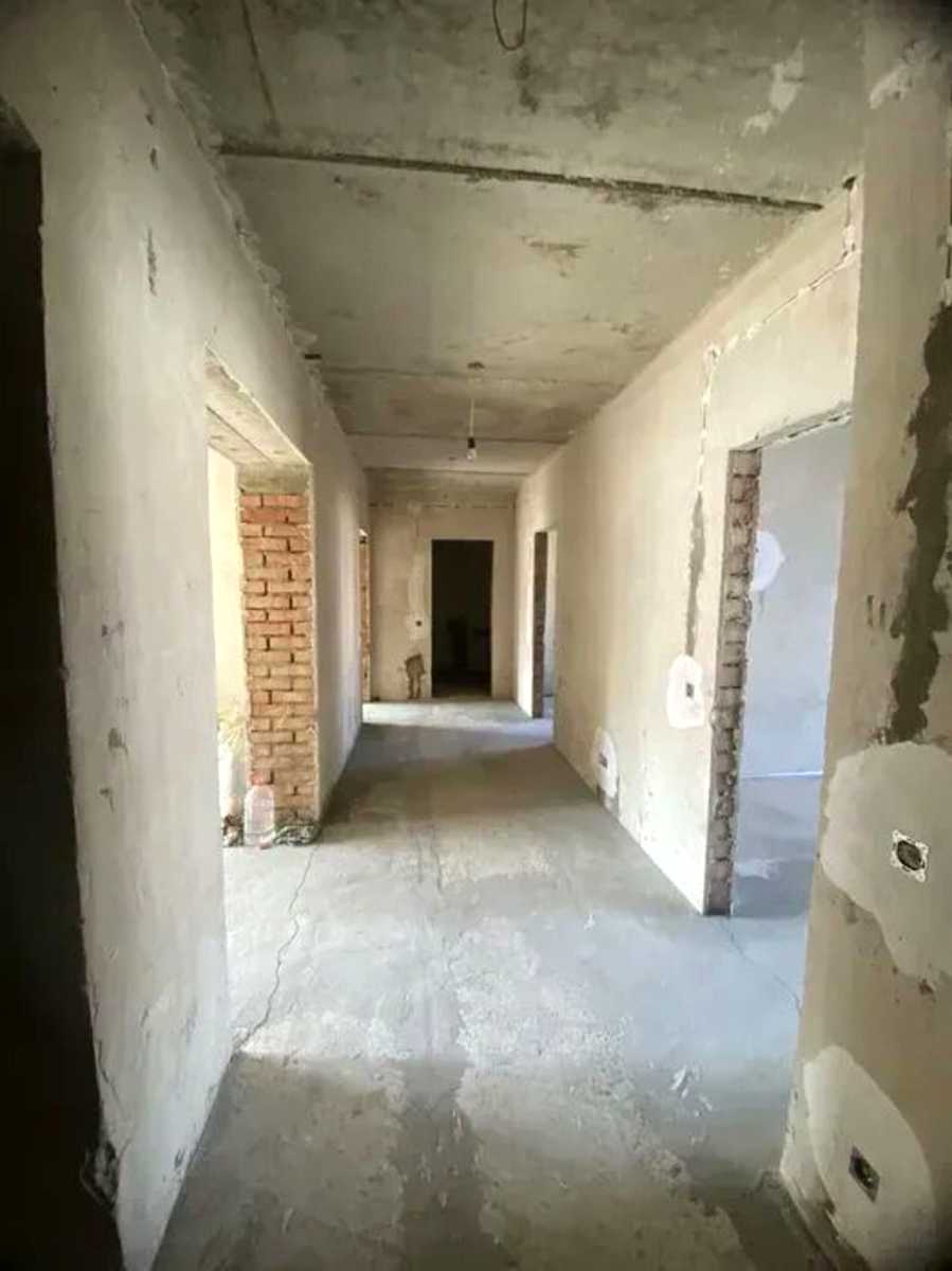 1879690930806244