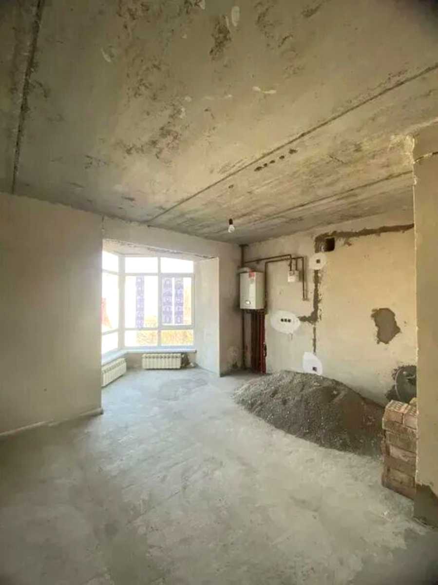 1879690930810744