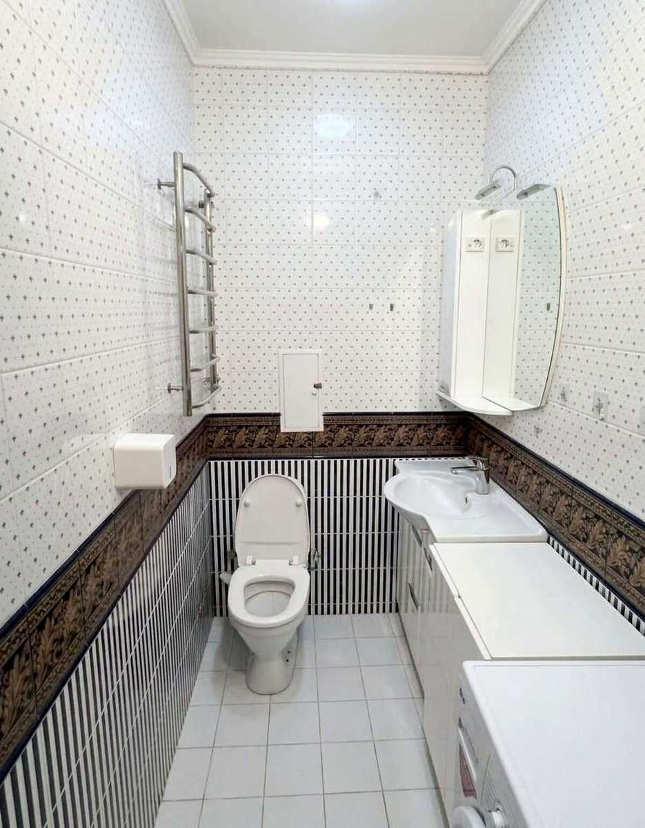 1879704778458516