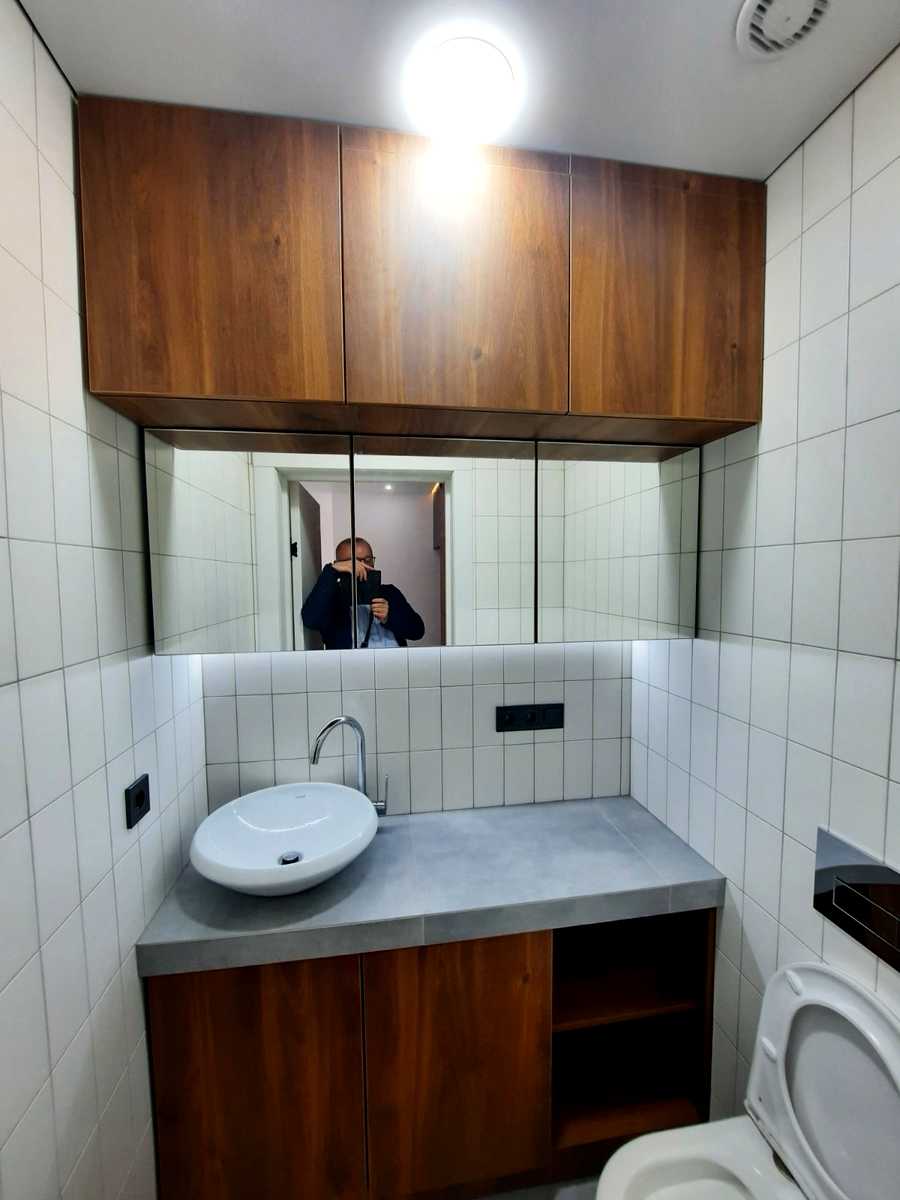 1879728424717876