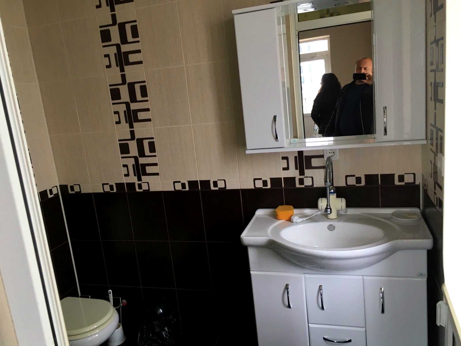 1879728787416891