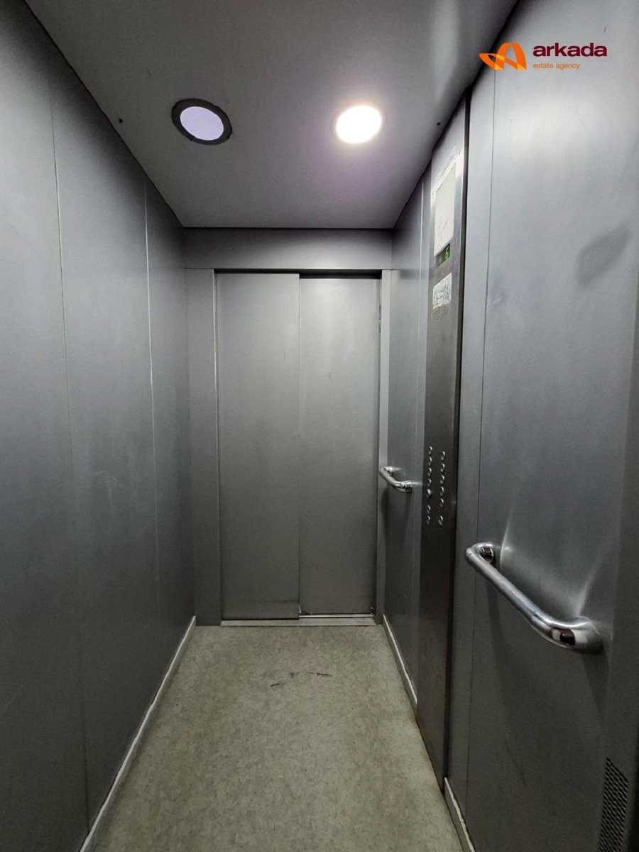 1879729940476461