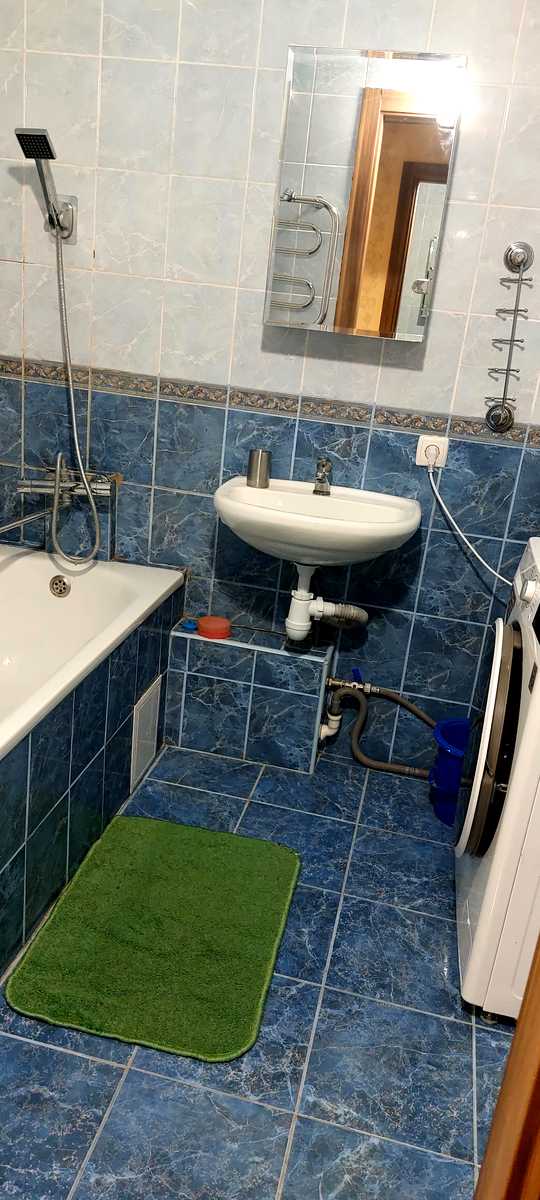1879730562471335