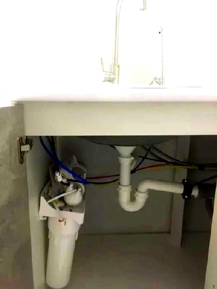 1879731879466705