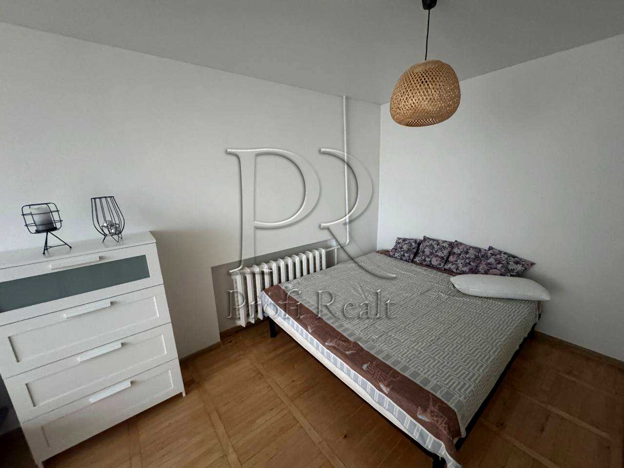 1879734707458901