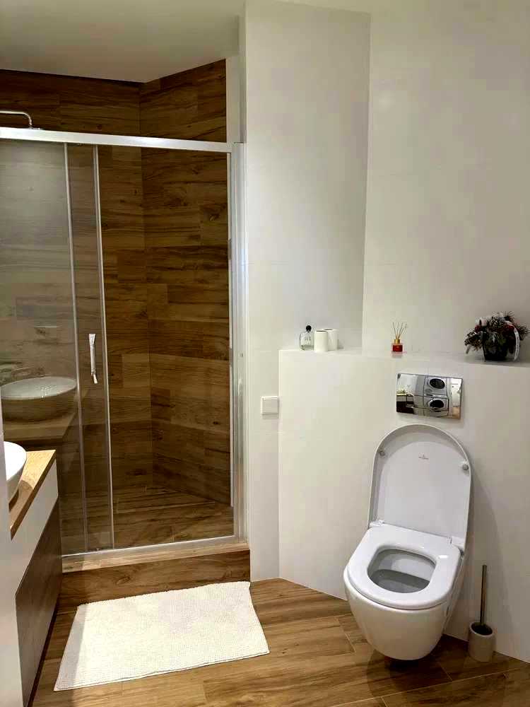 1879734908365818