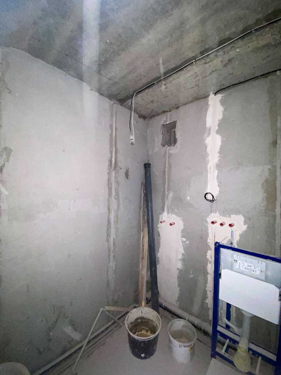 1879736116643743