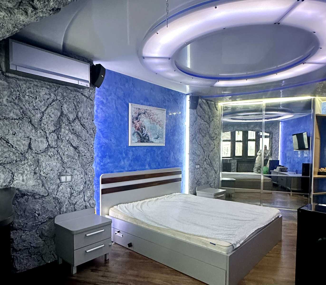 1879736989578965