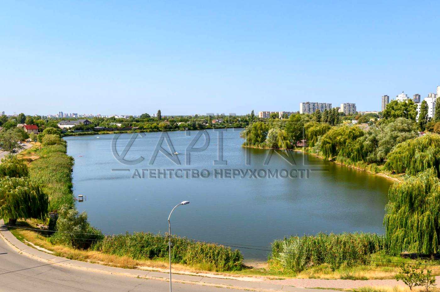 1879737074735935