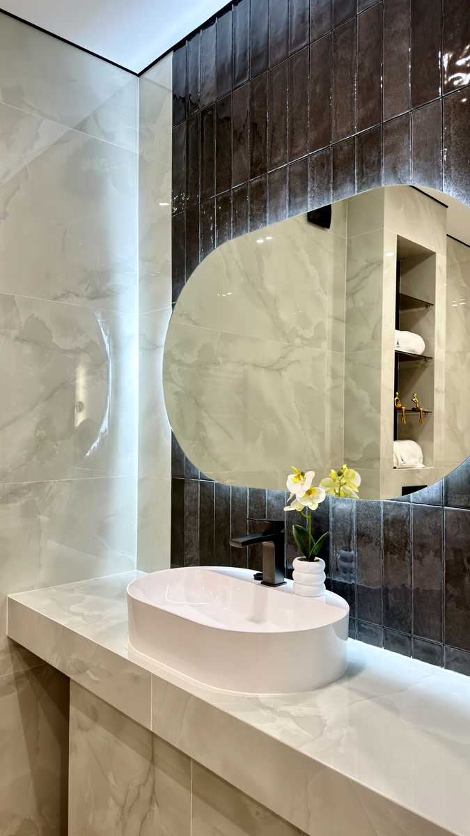 1879737901263902