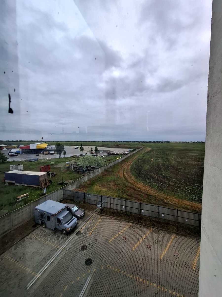 1879738402612790