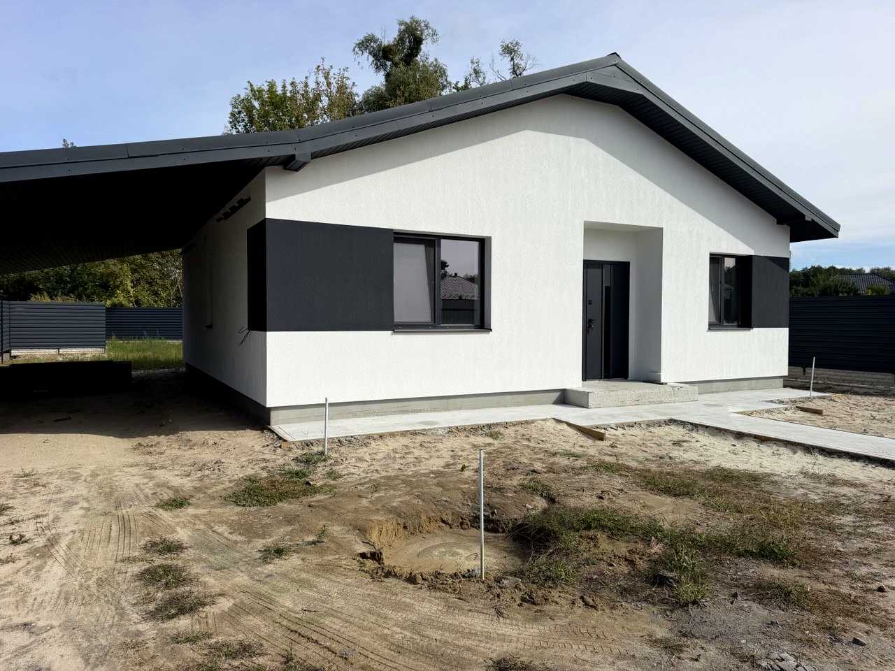 1879738572060803