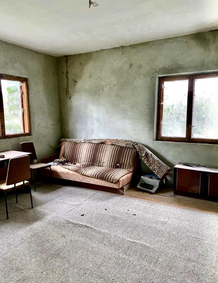 1879738736971884