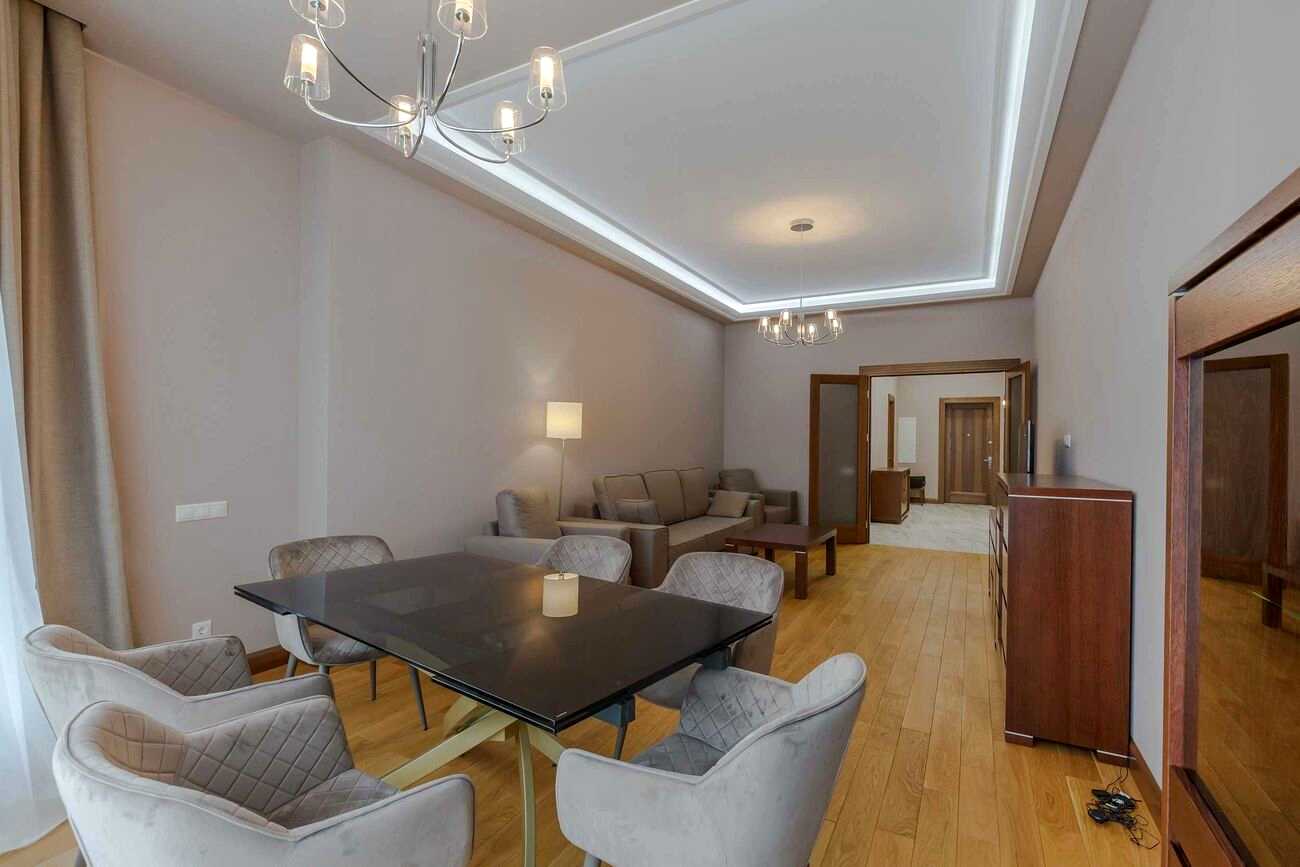 1879739469684740