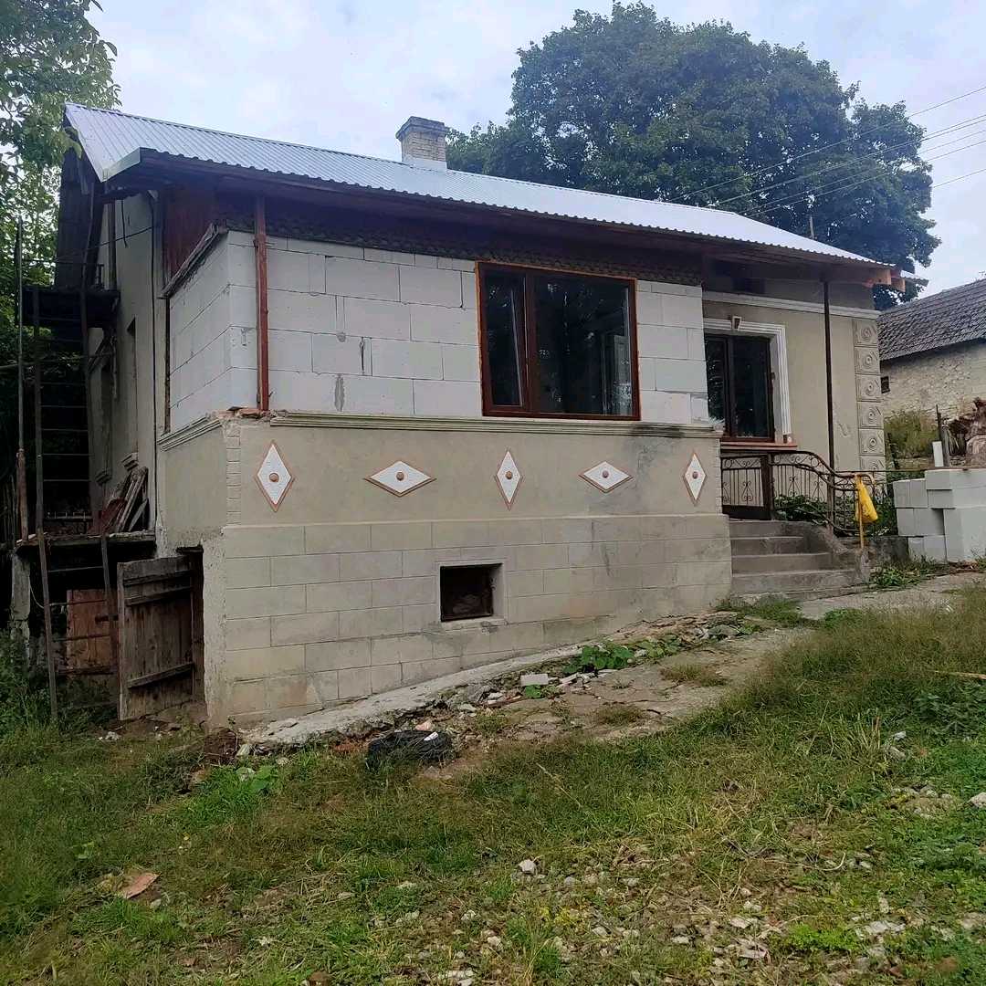 1879740995276111